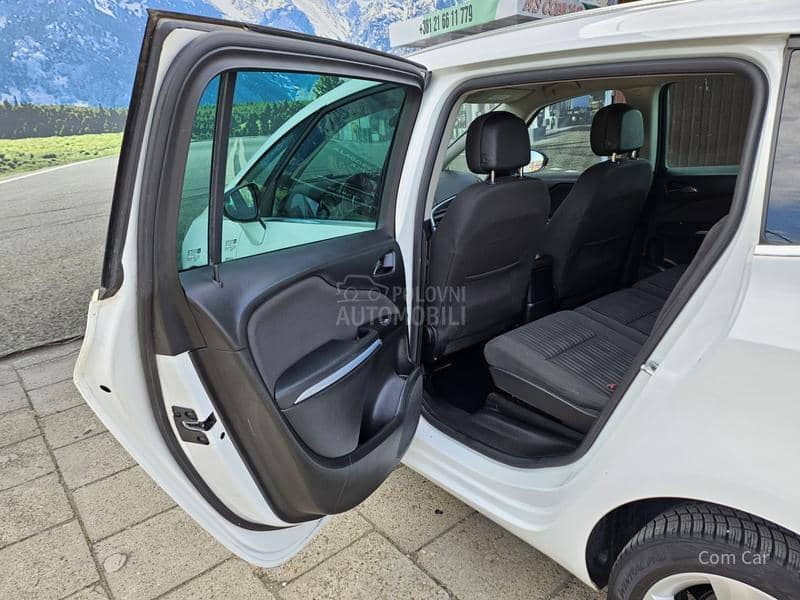 Opel Zafira CNG  7s e d i š t a