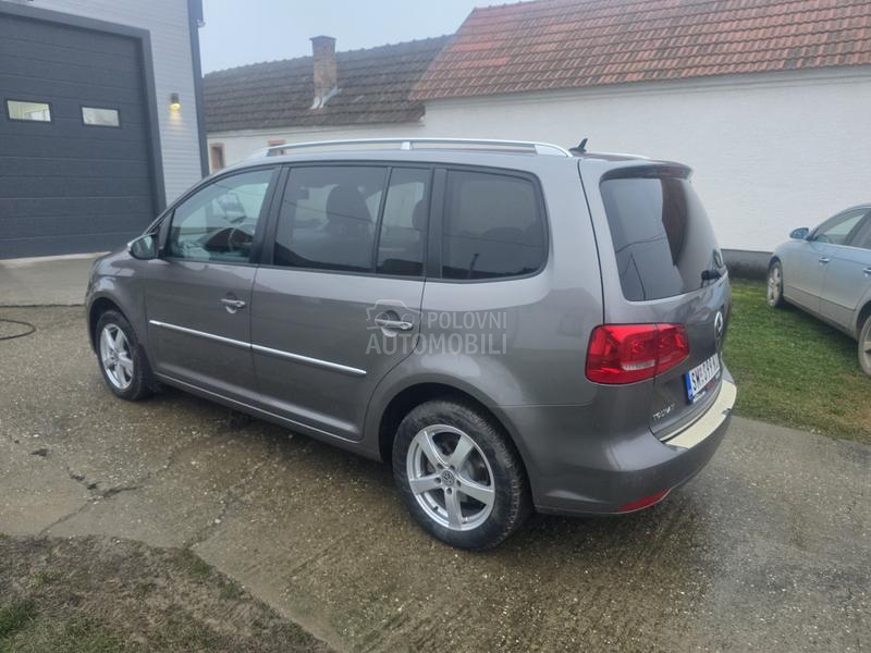 Volkswagen Touran 1.4 highline