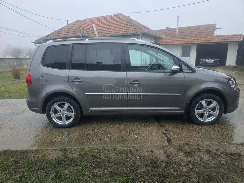 Volkswagen Touran 1.4 highline
