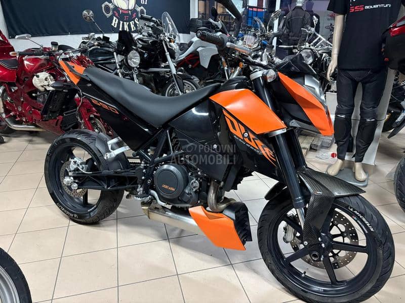 KTM DUKE 690