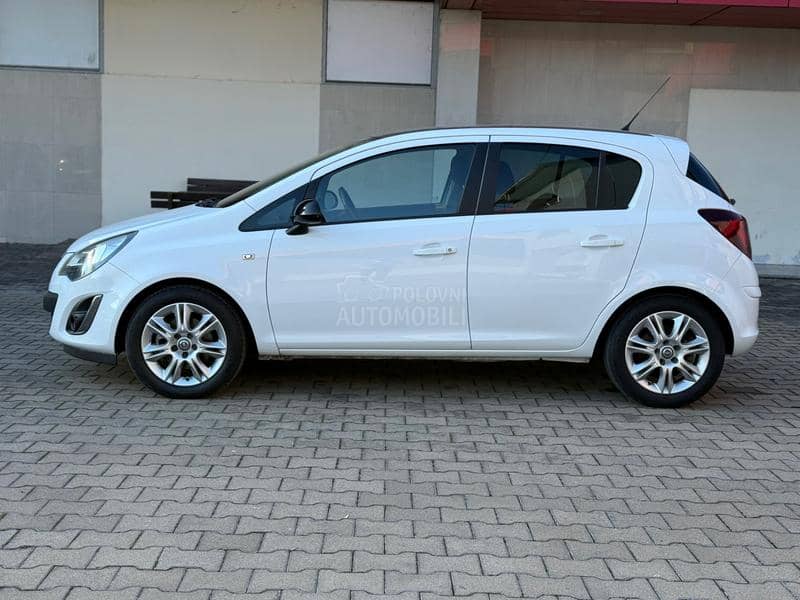 Opel Corsa D 1.4 EcoFlex CH