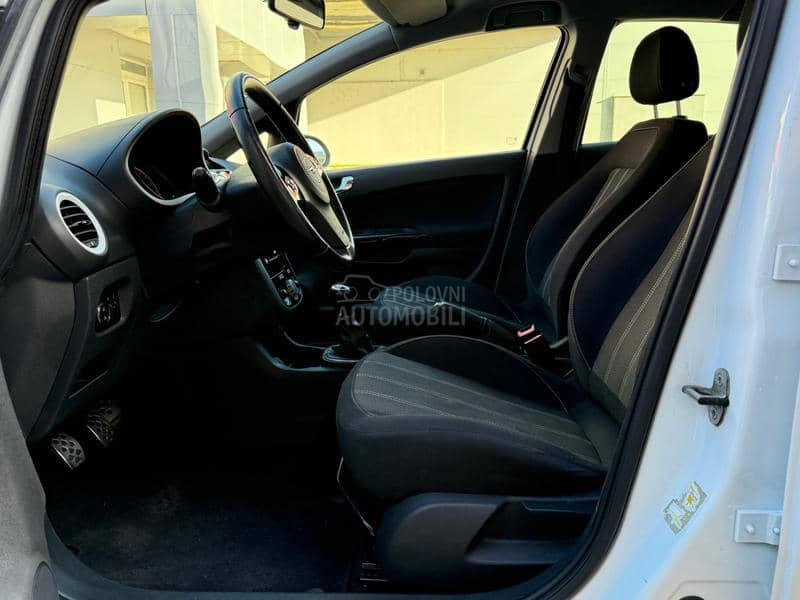 Opel Corsa D 1.4 EcoFlex CH