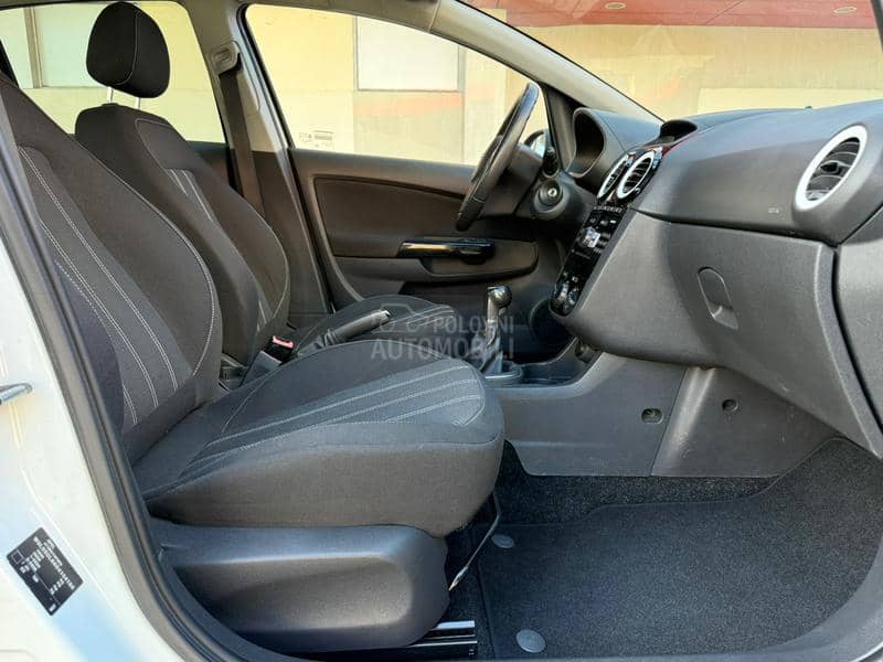 Opel Corsa D 1.4 EcoFlex CH