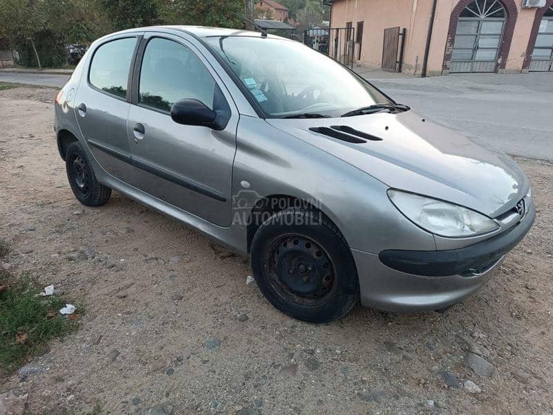 Peugeot 206 1.1