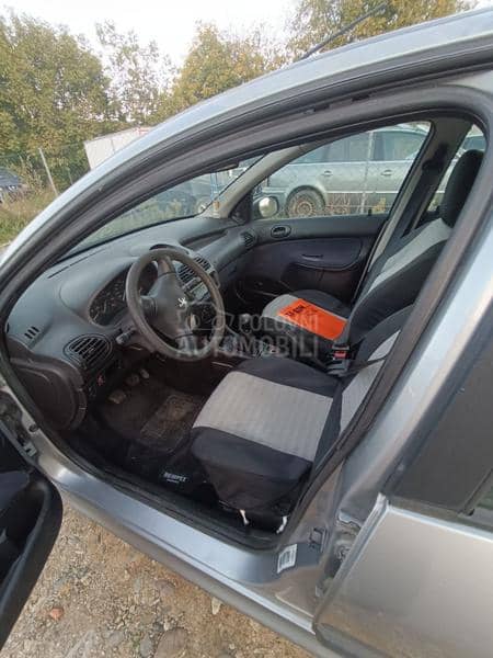 Peugeot 206 1.1
