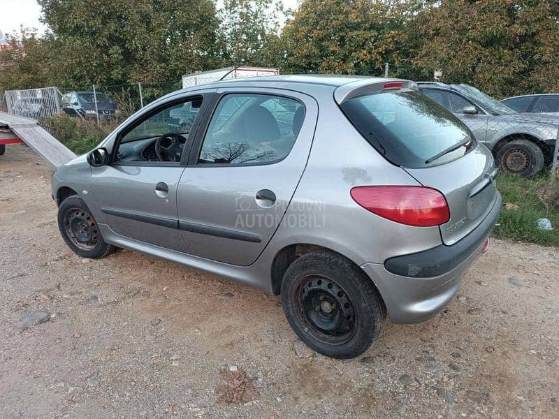 Peugeot 206 1.1