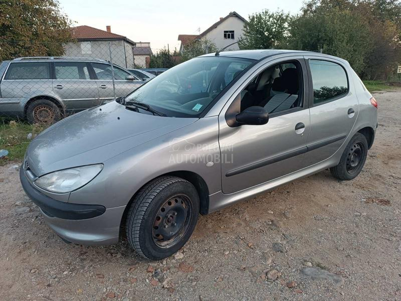 Peugeot 206 1.1
