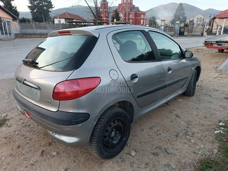 Peugeot 206 1.1