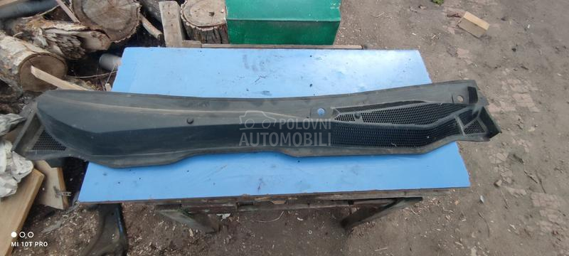 plastika oko brisaca