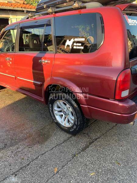 Suzuki Grand Vitara XL7