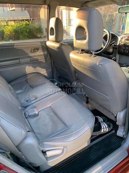 Suzuki Grand Vitara XL7