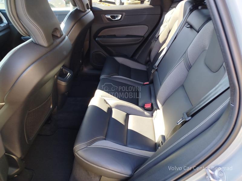 Volvo XC60 B4 AWD PLUS DARK