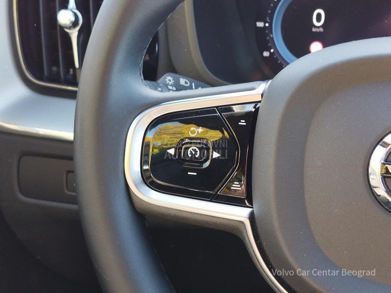 Volvo XC60 B4 AWD PLUS DARK