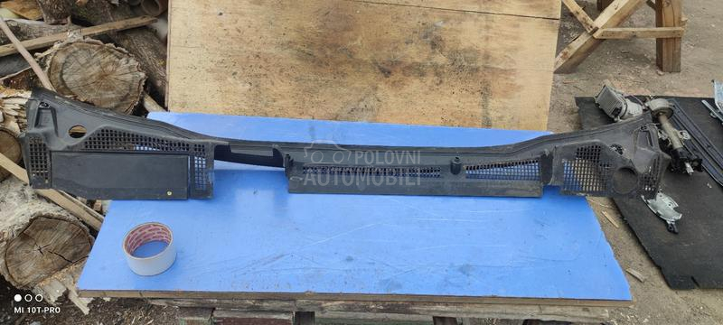 plastika oko brisaca