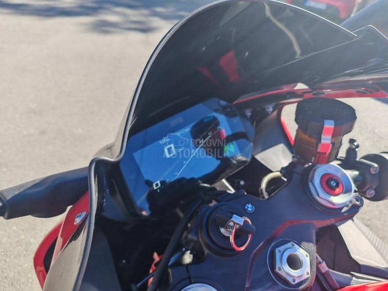 BMW S 1000 RR