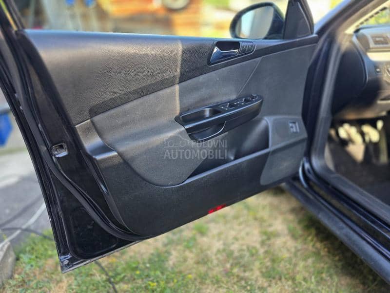 Volkswagen Passat B6 