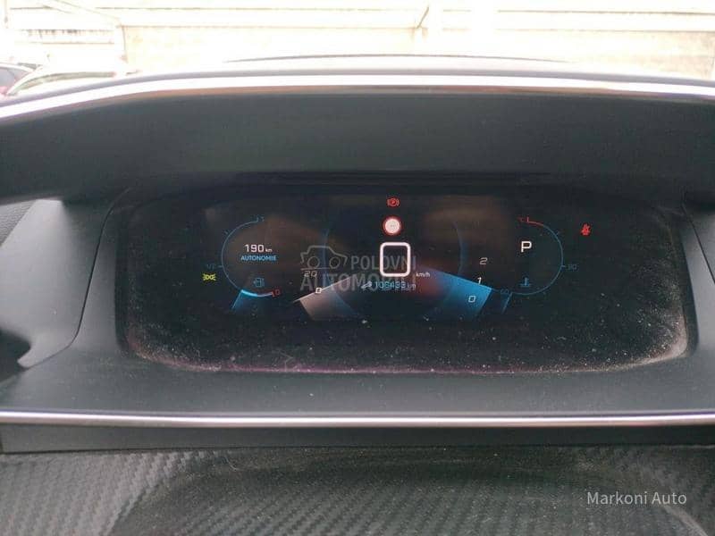 Peugeot 2008 1.5 HDI/AUT/Allure