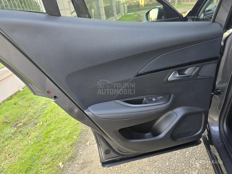 Peugeot 2008 1.5 HDI/AUT/Allure