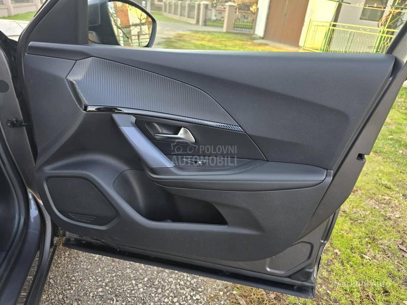 Peugeot 2008 1.5 HDI/AUT/Allure