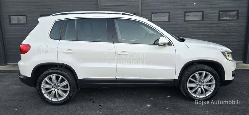 Volkswagen Tiguan 2.0TDI HIGHLINE LED