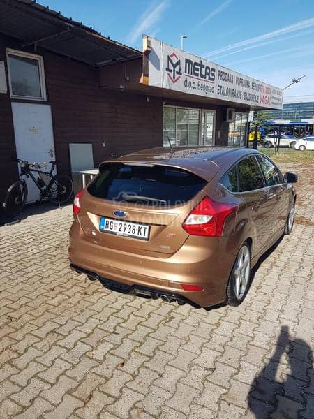 Ford Focus S.T.FOKUS