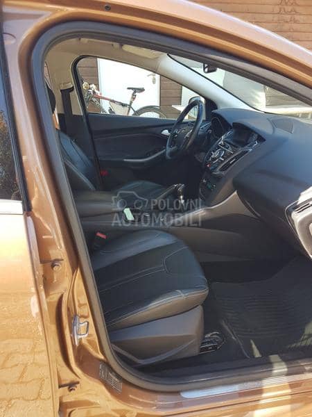 Ford Focus S.T.FOKUS