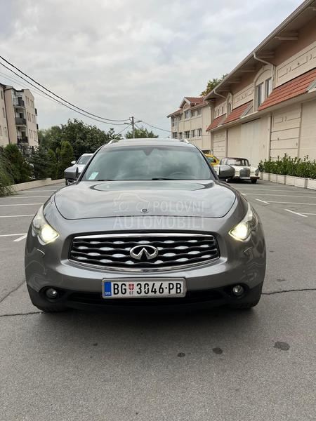 Infiniti FX30 s