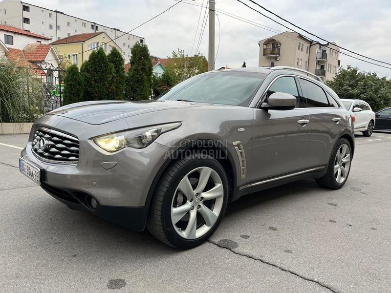 Infiniti FX30 s