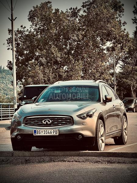 Infiniti FX30 s