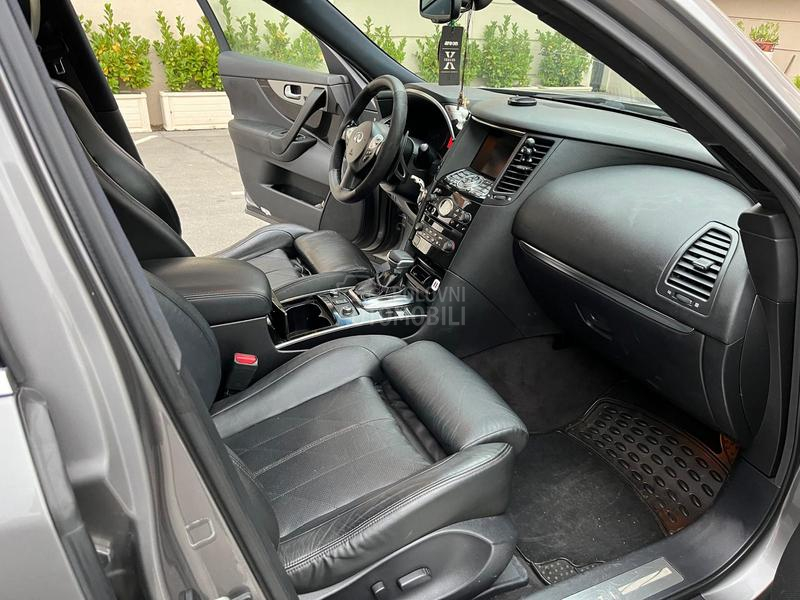 Infiniti FX30 s
