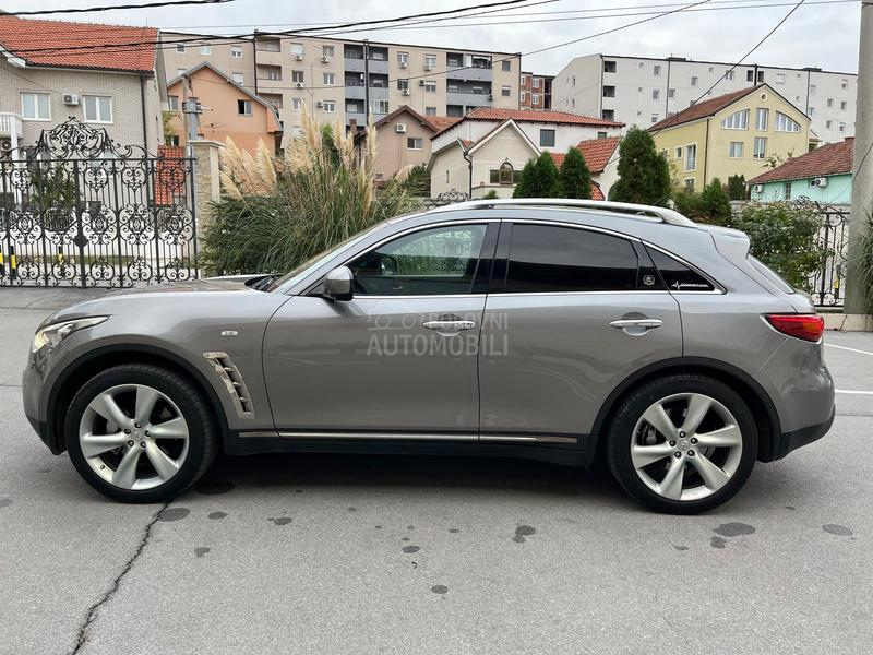 Infiniti FX30 s