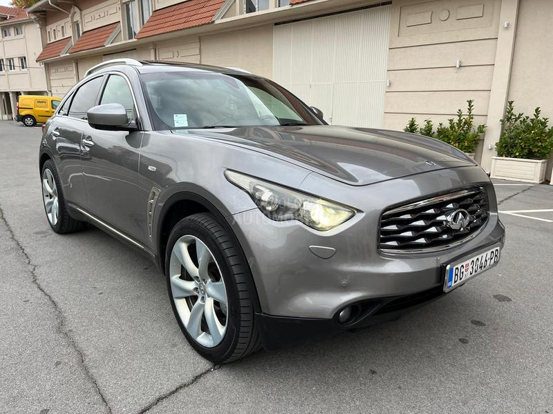 Infiniti FX30 s