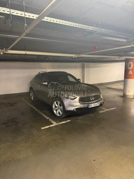 Infiniti FX30 s