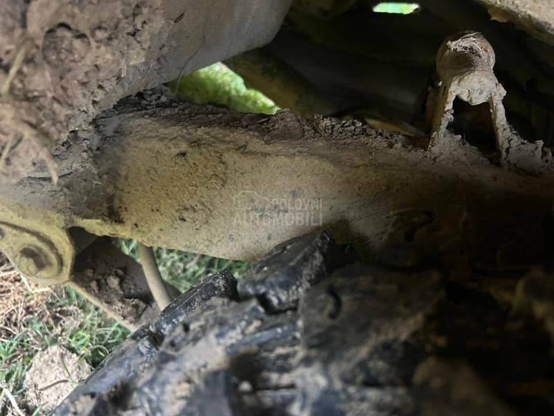 Mitsubishi Pajero 2.3