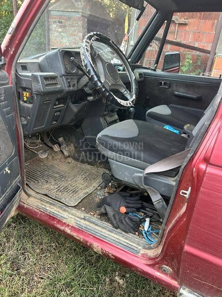 Mitsubishi Pajero 2.3