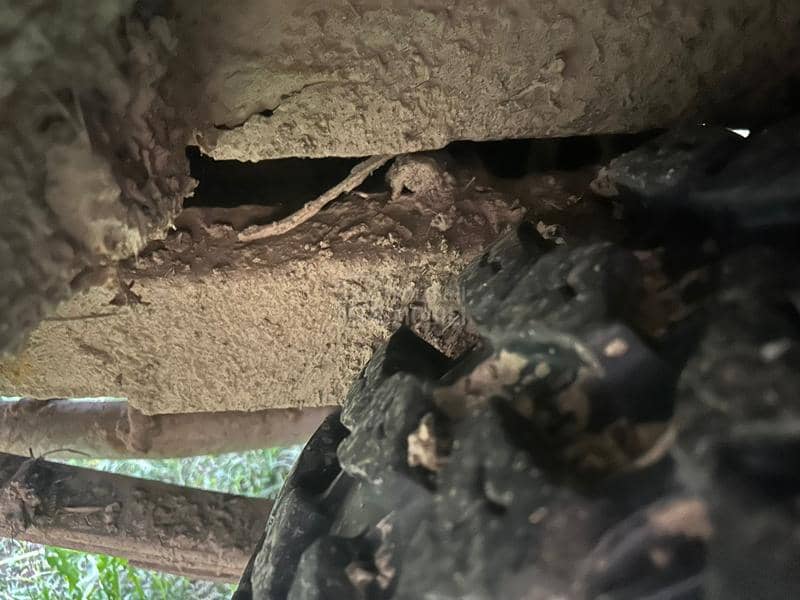 Mitsubishi Pajero 2.3