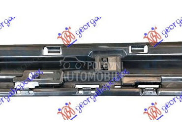 NOSAC PLASTICNE SAJTNE SREDNJI za BMW X1 od 2019. do 2022. god.