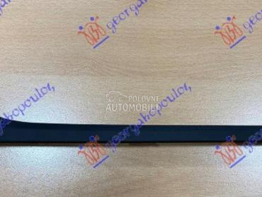 LAJSNA RESETKE PREDNJEG BRANIK za BMW X1 od 2019. do 2022. god.