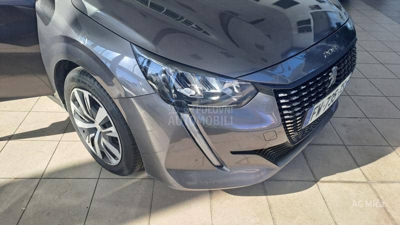 Peugeot 208 1.2NAV KAM LED 73000