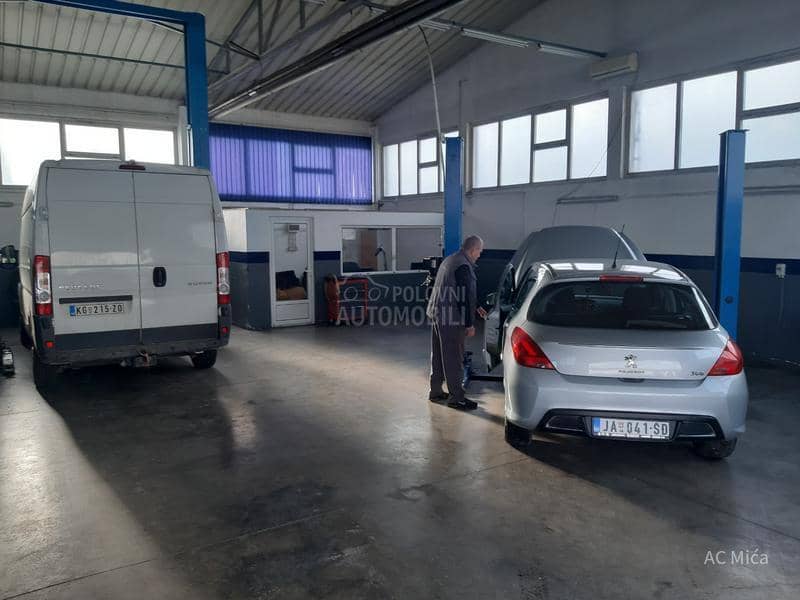 Peugeot 208 1.2NAV KAM LED 73000