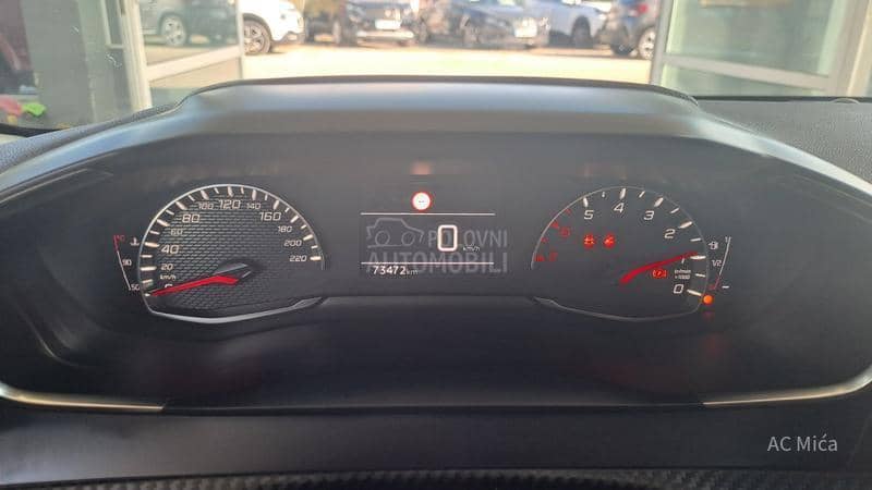 Peugeot 208 1.2NAV KAM LED 73000