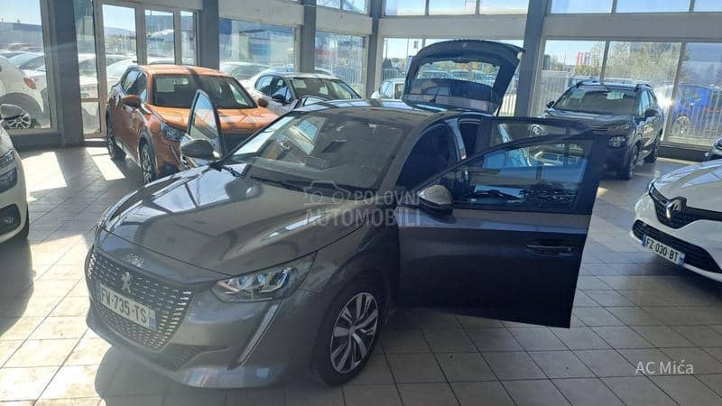 Peugeot 208 1.2NAV KAM LED 73000