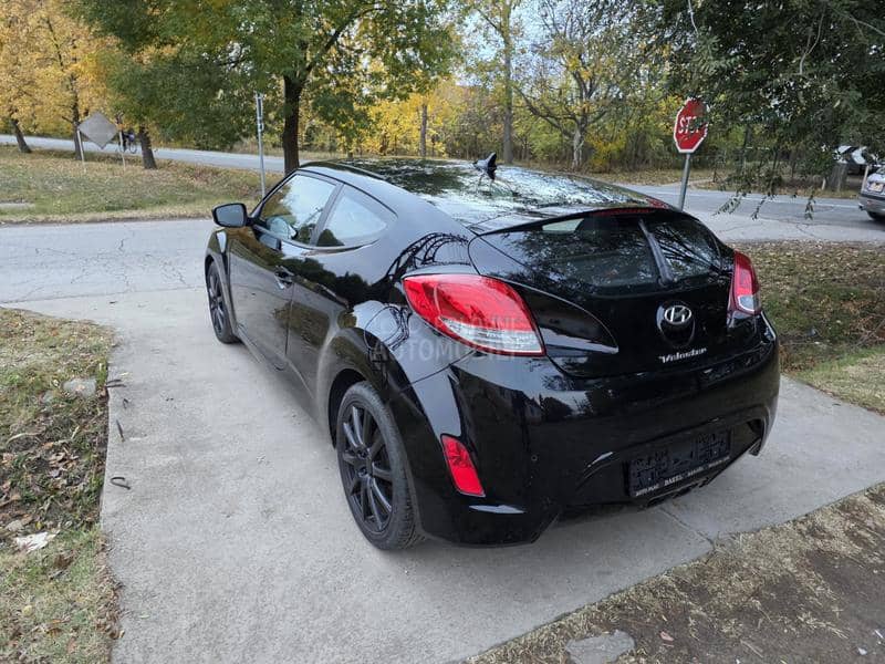 Hyundai Veloster 1,6-GDI.SWIS.NOV.