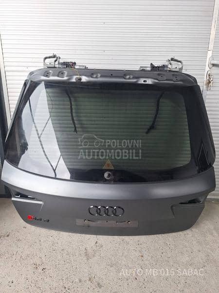 Gepek vrata Crna i Siva