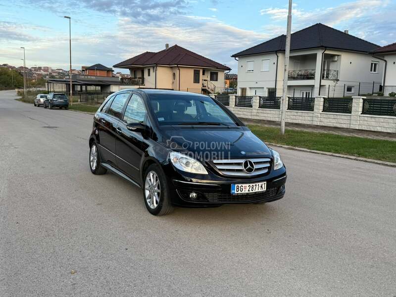 Mercedes Benz B 180 AVANGARDE