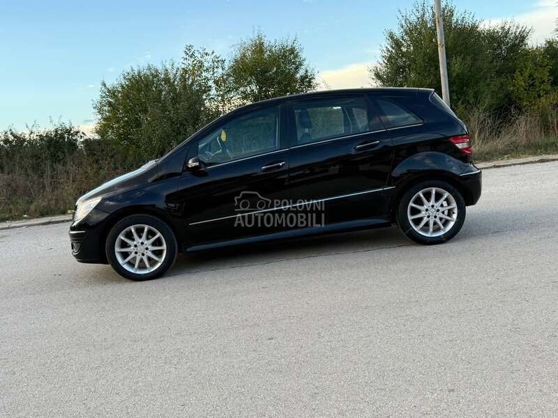 Mercedes Benz B 180 AVANGARDE