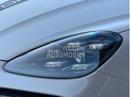 Porsche Cayenne S slika 11