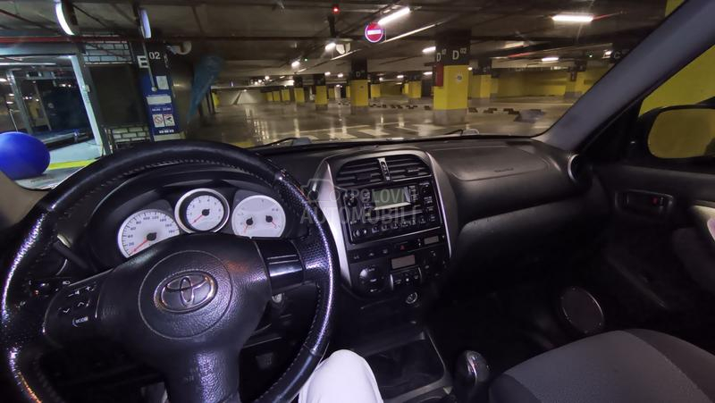 Toyota RAV 4 2.0 TDI