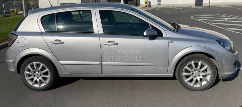 Opel Astra H 
