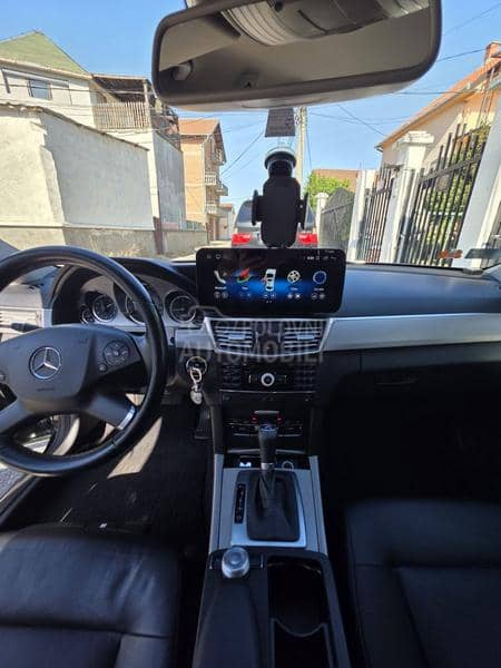 Mercedes Benz E 220 2.2D f.u.l  n.o.v